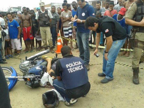Imagem Moto taxista é assassinado durante discussão de trânsito em Feira de Santana