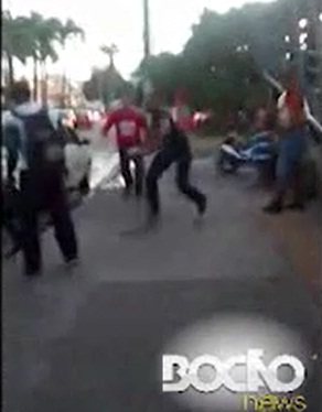 Imagem Vídeo: briga entre mototaxista e passageiro tumultua região do Iguatemi