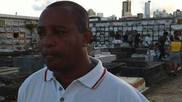Imagem “Extermínio de PM é morte do Estado”, dizem policiais em sepultamento de tenente
