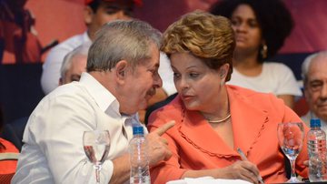 Imagem Após reportagem, oposição quer convocar Lula e Dilma para CPI da Petrobras
